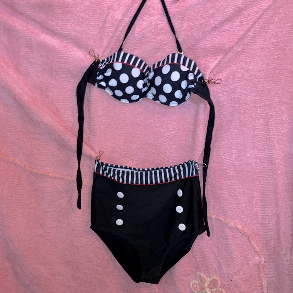 Retro 50’s style high waisted bikini, size medium